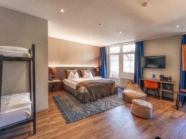 The HEY HOTEL : photo 2 de la chambre chambre familiale