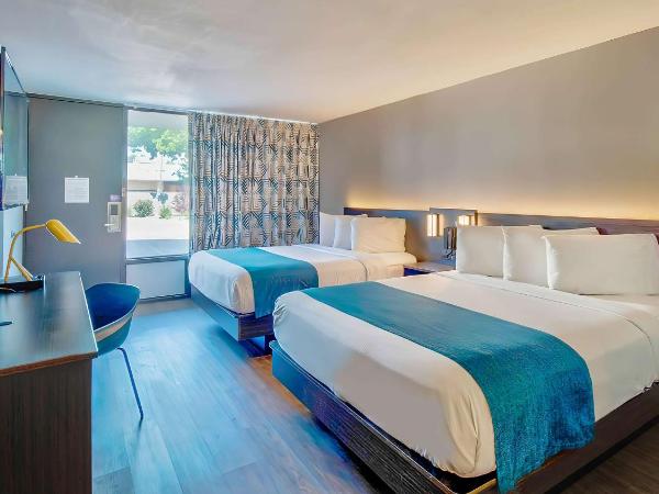 Motel 6 Louisville, Ky- Airport/ Fair Expo : photo 1 de la chambre chambre 2 lits queen-size - non-fumeurs