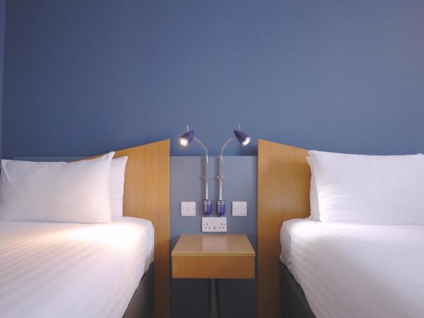 Holiday Inn Express Aberdeen City Centre, an IHG Hotel : photo 1 de la chambre chambre lits jumeaux