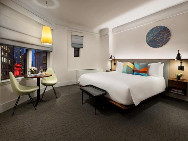 The James New York - NoMad : photo 2 de la chambre hébergement lit king-size d'angle deluxe