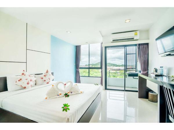 CA Hotel and Residence Phuket - SHA Extra Plus : photo 1 de la chambre chambre double deluxe