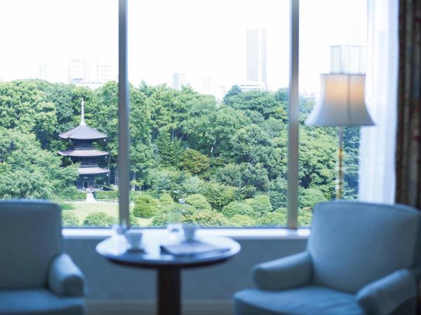 Hotel Chinzanso Tokyo : photo 2 de la chambre chambre lit king-size supérieure avec accès au spa - vue sur jardin