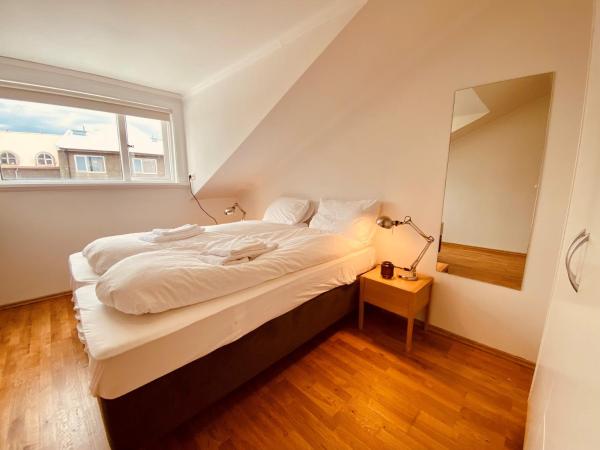 Day Dream Vesturgata 17 Reykjavik : photo 1 de la chambre chambre lits jumeaux Économique avec salle de bains commune