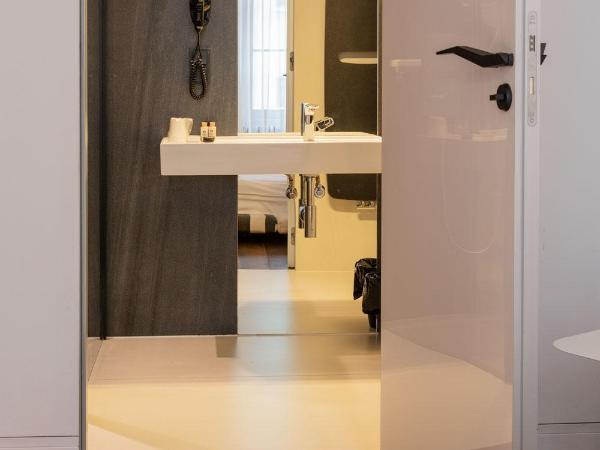 Hotel Nicolaus : photo 4 de la chambre chambre double standard