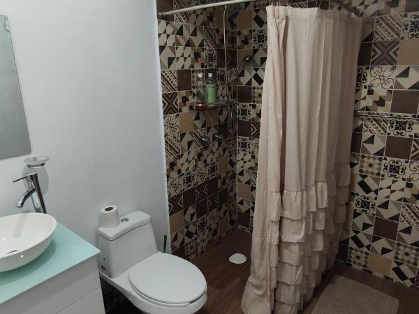 Leveli Coliving : photo 5 de la chambre chambre double deluxe avec balcon