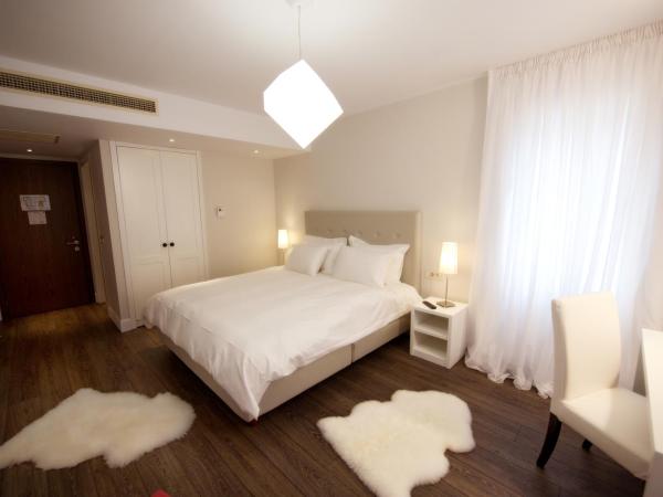 Mir Boutique Hotel : photo 1 de la chambre suite junior - vue sur lac