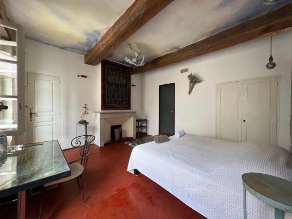 Le Regardeur : photo 7 de la chambre chambre double avec salle de bains privative