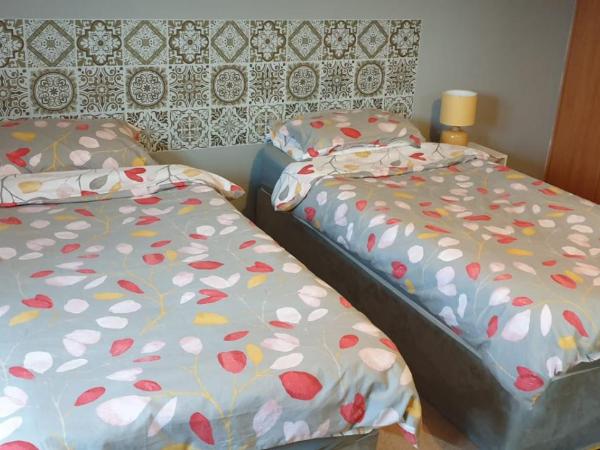 Queens Rooms, a Perfect Stay, Next to Shopping Parks and Central Manchester : photo 1 de la chambre chambre familiale deluxe