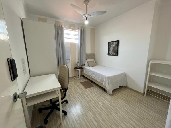 Hostel Ipê : photo 1 de la chambre chambre simple avec salle de bains extérieure privative