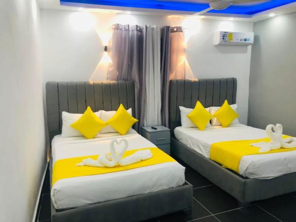 Hotel Reloj : photo 7 de la chambre chambre lits jumeaux