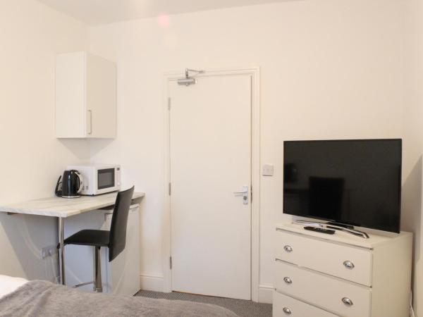 St Peter's Shared House : photo 5 de la chambre chambre double avec salle de bains commune