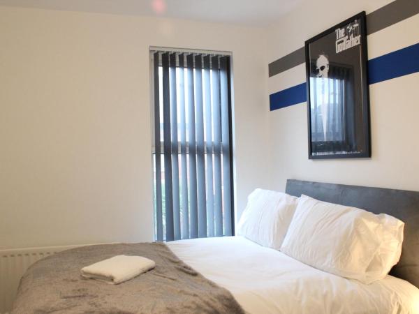 St Peter's Shared House : photo 3 de la chambre chambre double avec salle de bains commune