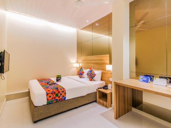 FabHotel RK International : photo 1 de la chambre chambre lit king-size supérieure