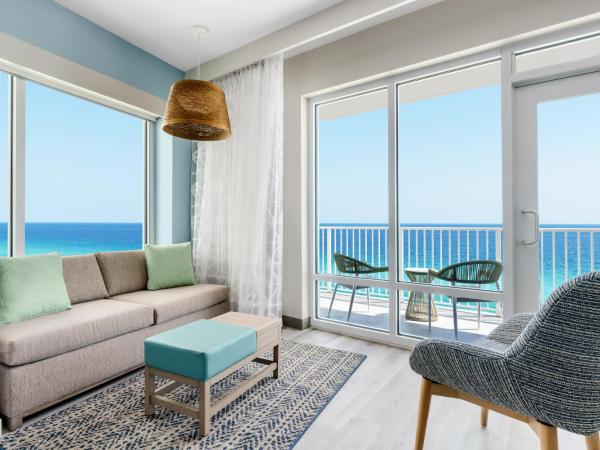 Hyatt Place Panama City Beach - Beachfront : photo 8 de la chambre deluxe queen room with two queen beds, balcony and gulf view