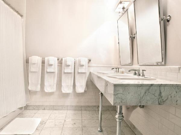 Hotel DeLuxe : photo 5 de la chambre suite lit king-size