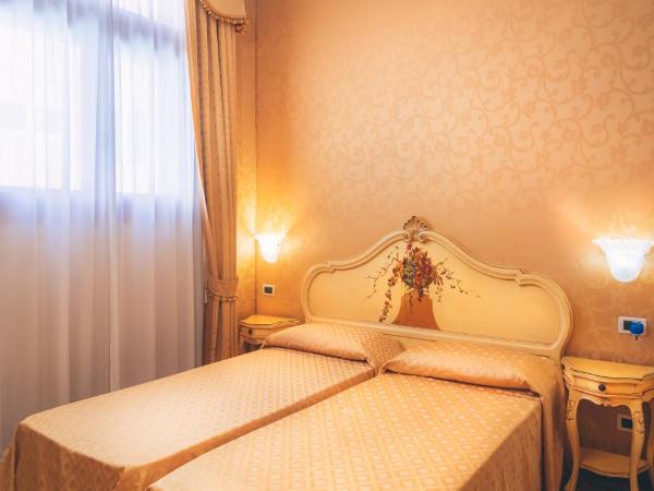 Hotel Al Malcanton : photo 3 de la chambre chambre double ou lits jumeaux standard