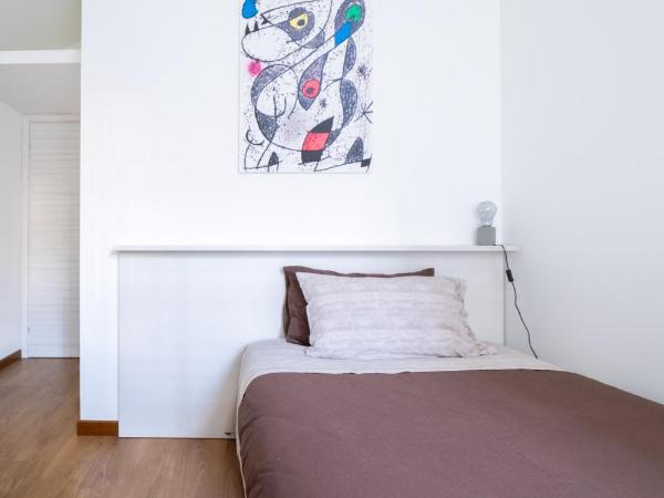 TO.STA BwithoutB HOME SHARING NEL CENTRO DI TORINO : photo 8 de la chambre chambre simple