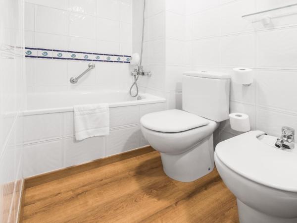 Hotel Anabel : photo 7 de la chambre chambre lits jumeaux basique