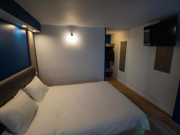 Hotel RBX - Roubaix Centre : photo 1 de la chambre chambre lits jumeaux supérieure