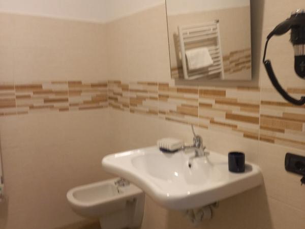 Gardafarm agriturismo : photo 7 de la chambre chambre double ou lits jumeaux