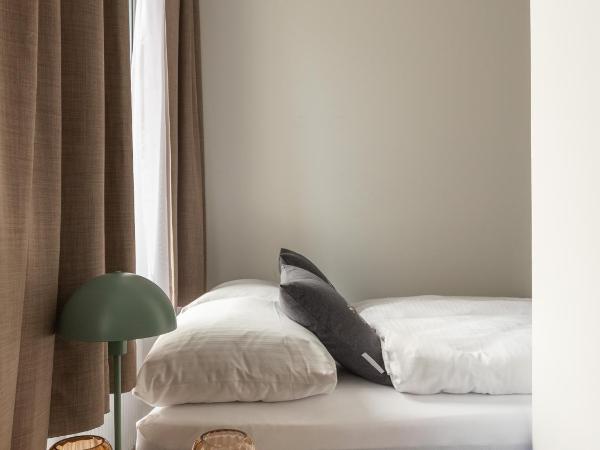 limehome Berlin Luise Henriette Str - Digital Access : photo 7 de la chambre suite simple