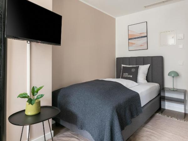 limehome Berlin Luise Henriette Str - Digital Access : photo 2 de la chambre suite simple Économique