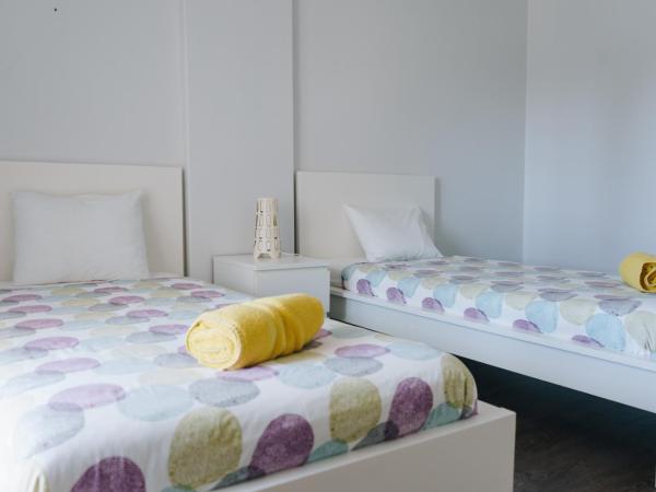 Ocean Guesthouse Peniche : photo 7 de la chambre chambre lits jumeaux
