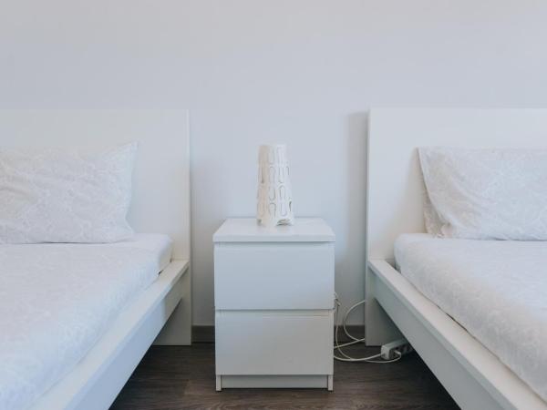 Ocean Guesthouse Peniche : photo 3 de la chambre chambre lits jumeaux