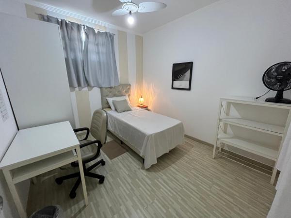 Hostel Ipê : photo 2 de la chambre chambre simple avec salle de bains extérieure privative