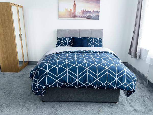 Empress House : photo 6 de la chambre studio supérieur avec salle de bains commune