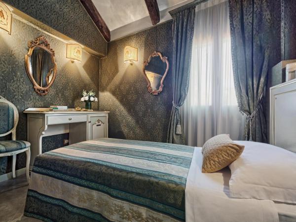 Antica Locanda al Gambero : photo 2 de la chambre chambre simple