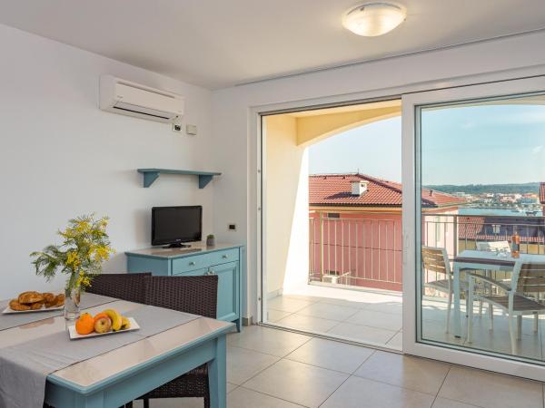 Residence Superior Del Mar : photo 7 de la chambre one-bedroom apartment with balcony (5 people)