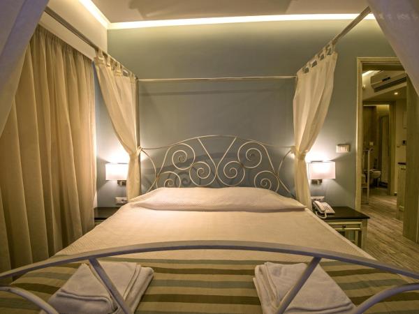 Princess Irini Sea Front ApartHotel : photo 2 de la chambre appartement 1 chambre de luxe - vue latérale sur mer