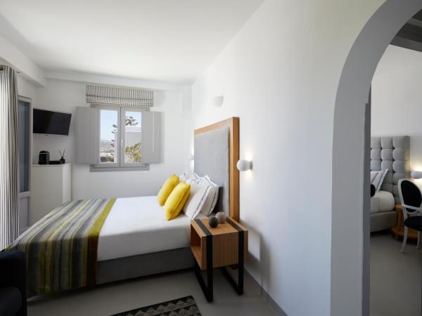 Kalisti Hotel & Suites : photo 2 de la chambre suite prestige avec balcon privé - vue sur mer - dernier Étage