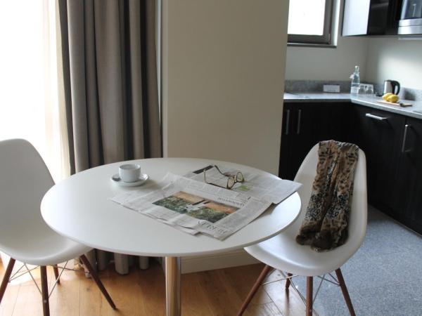 Mondrian Suites Berlin am Checkpoint Charlie : photo 2 de la chambre appartement premium