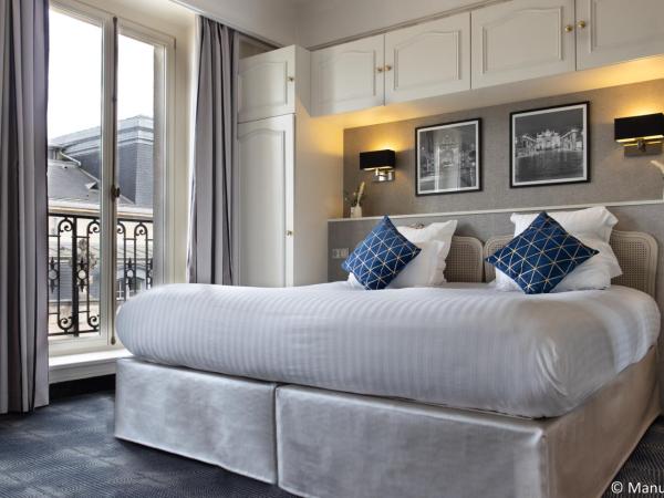 Grand Hotel De La Reine - Place Stanislas : photo 1 de la chambre chambre double supérieure - vue latérale sur rue