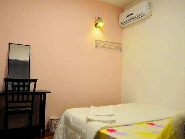 Thirty Three Stewart Houze : photo 2 de la chambre chambre double standard avec salle de bains commune (aucune fenêtre)