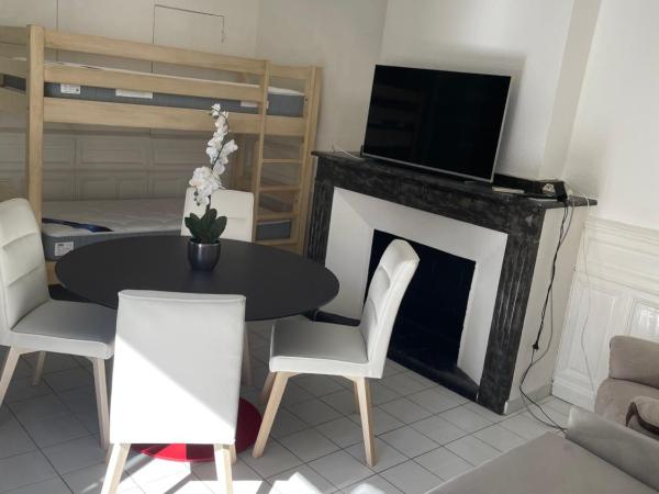 Maison du Cloitre Couvent des Carmes : photo 3 de la chambre appartement