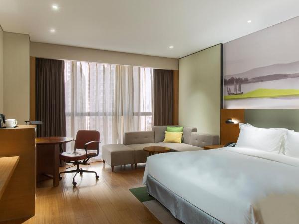 Holiday Inn & Suites Tianjin Downtown, an IHG Hotel : photo 4 de la chambre chambre king standard avec vue sur ville