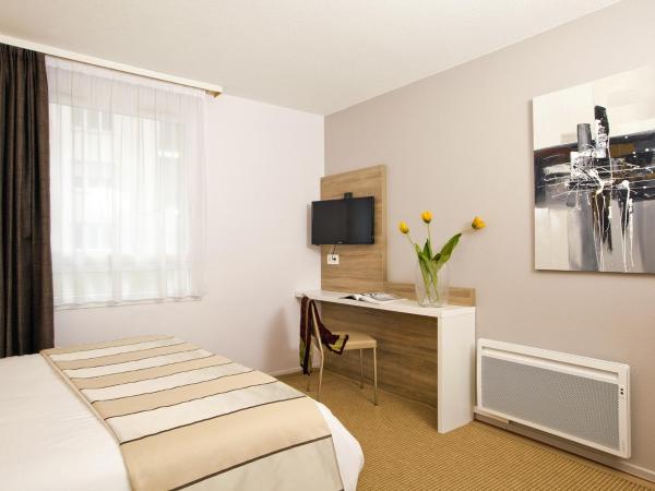 Séjours & Affaires Strasbourg Kleber : photo 1 de la chambre studio (2 adultes)