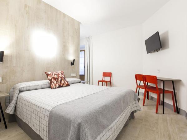 Hostal Castilla II Puerta del Sol : photo 10 de la chambre chambre familiale