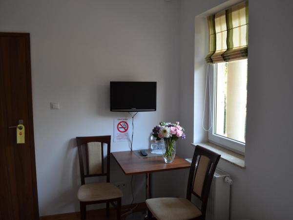 Kalinowy Sen : photo 2 de la chambre chambre double avec salle de bains commune