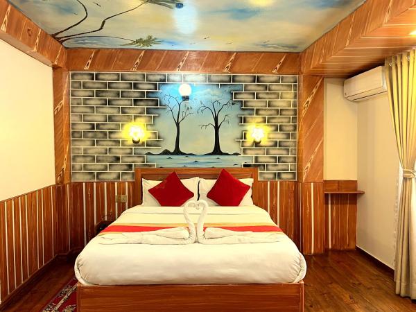 Thamel Seasons Hotel : photo 4 de la chambre chambre double deluxe avec baignoire