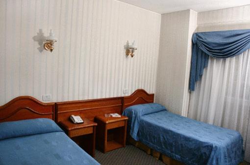Hotel Luey : photo 5 de la chambre chambre double ou lits jumeaux standard