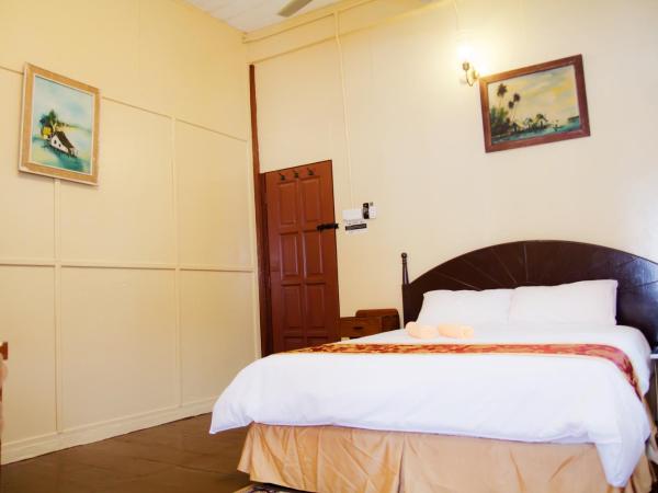 Vintage House : photo 2 de la chambre chambre double avec salle de bains commune