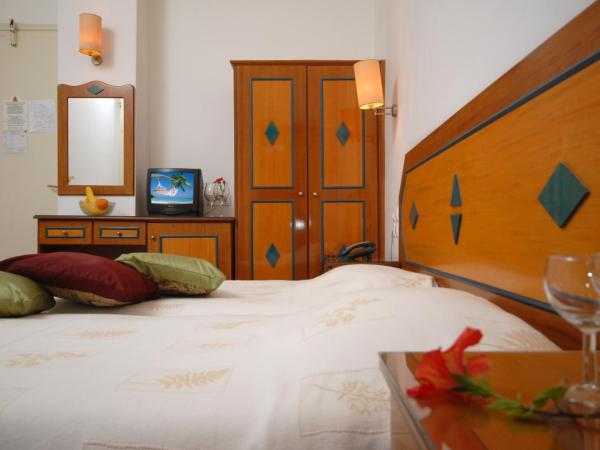 Barbouni Hotel & Studios : photo 3 de la chambre chambre double ou lits jumeaux