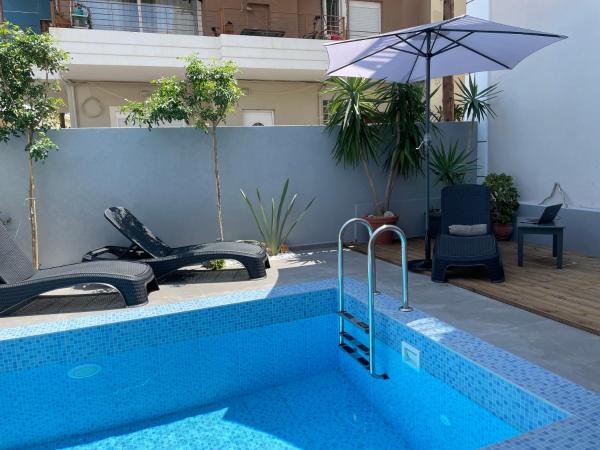 Voula Hotel : photo 9 de la chambre suite junior avec piscine privée