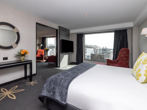 SkyCity Hotel Auckland : photo 4 de la chambre suite premium lit king-size