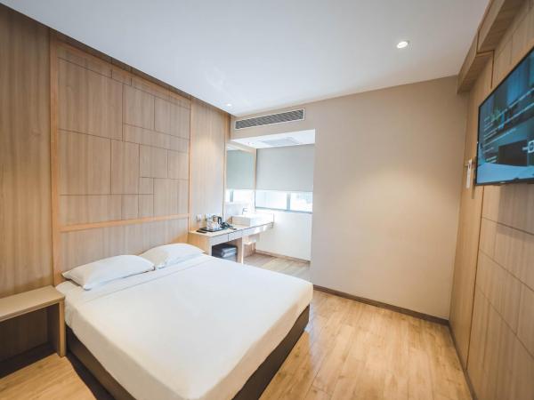 Hotel 81 Premier Star : photo 1 de la chambre chambre lit queen-size deluxe