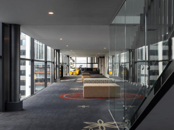 SkyCity Hotel Auckland : photo 1 de la chambre chambre premium avec 2 lits doubles